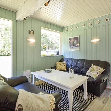 Three-bedroom In Ans By 度假居 *