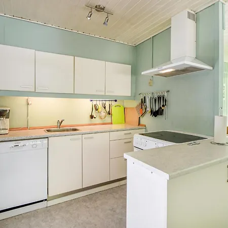 Vakantiehuis 3 Bedroom Beautiful Home In Ans By Roe