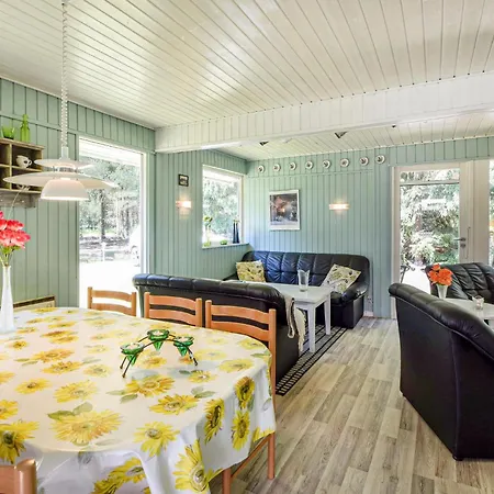 Three-bedroom In Ans By 度假居 *